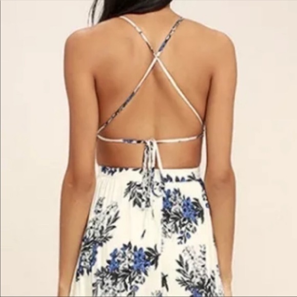 ❣️Sale was $55 down sizing❣️ Cut out maxi dress - Picture 5 of 6